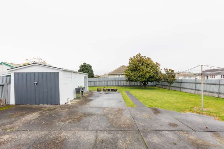 24 Clyde Crescent Roslyn_11