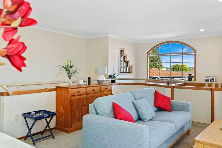 2/31 Kurupae Road Hilltop_11