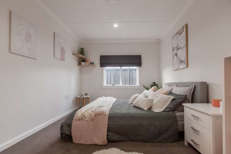 23 Howard Road Taradale_10