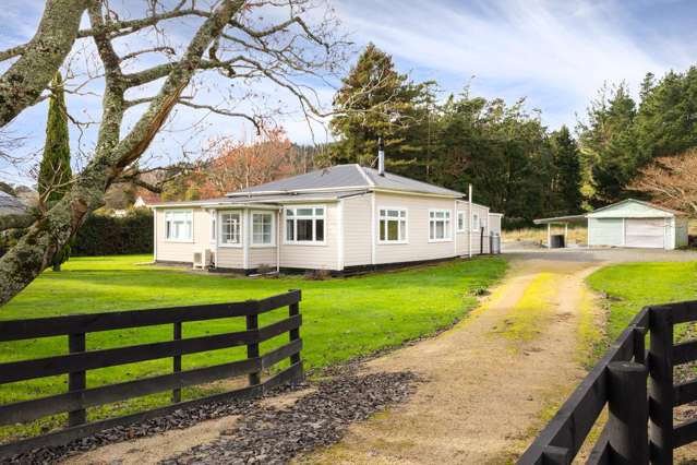 Country charm without the lifestyle work