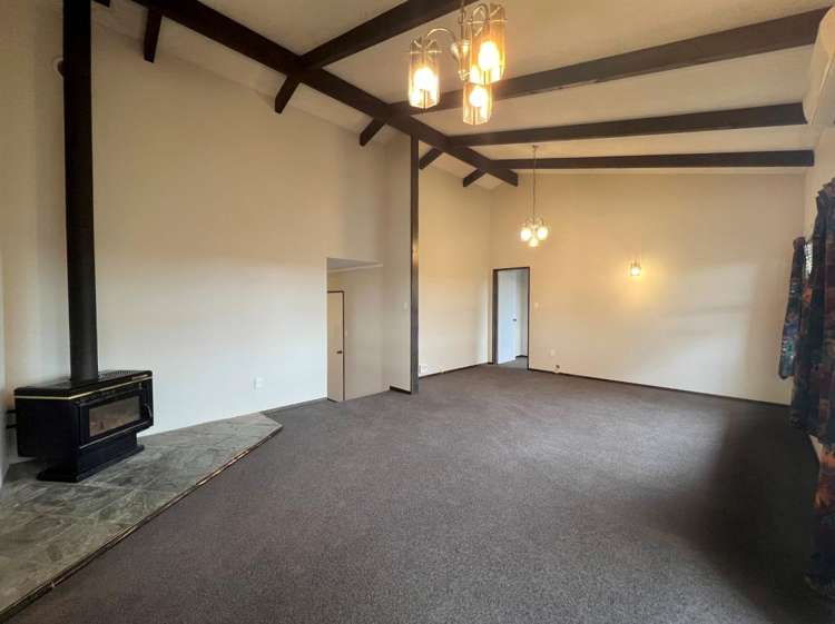 16 Church Road 1136_8
