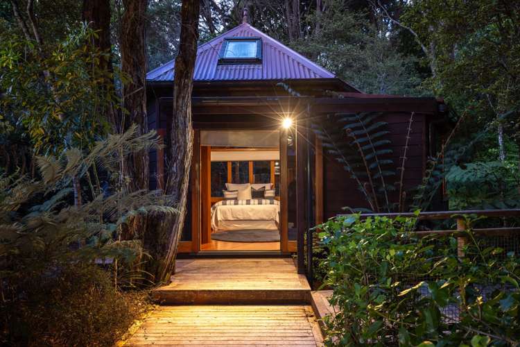 68-70 Matakatia Parade Matakatia_32