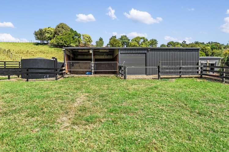 1539 State Highway 16 Helensville_36