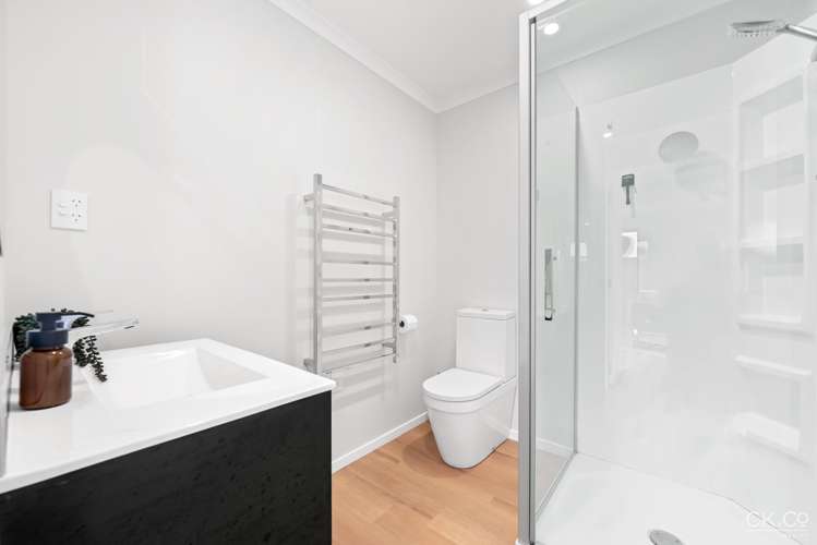 7 Mawai Hakona Drive Wallaceville_12