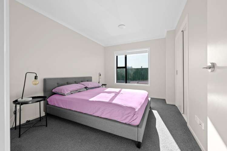 1/17 Vialou Street Hamilton Central_5