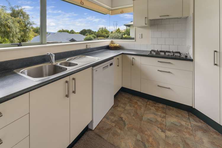 98 Templemore Drive Richmond_5