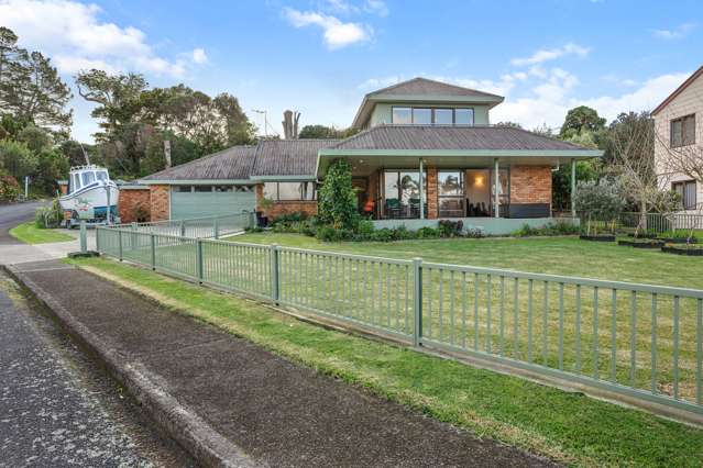 Large family Home at the beach!