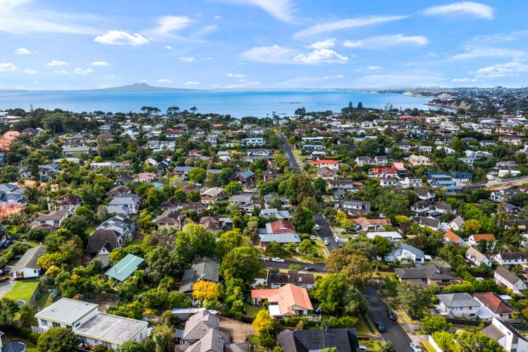 2 Morlie Place Torbay_19