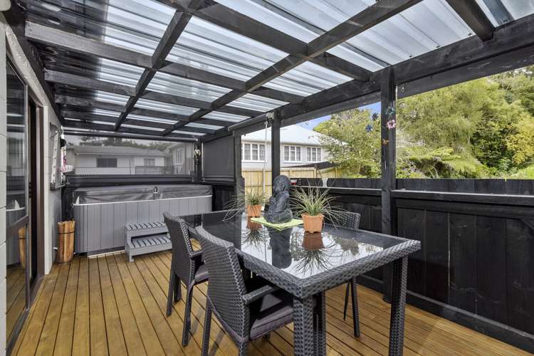 2/19 Glenorchy Street Glen Eden_1