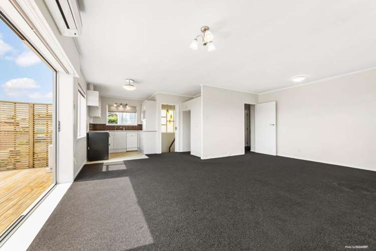 2/95 Glengarry Road Glen Eden_5