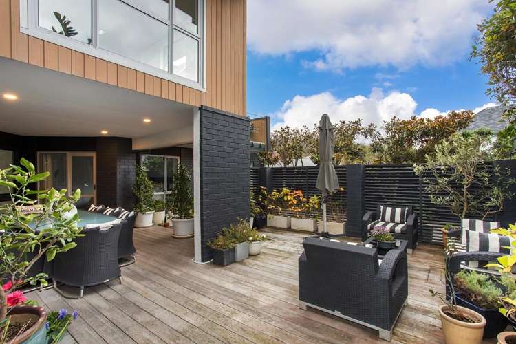102A Esplanade Sumner_13