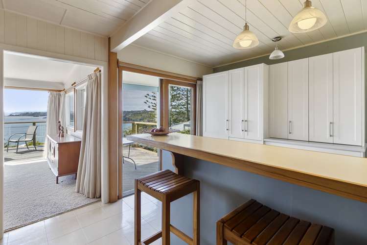 51 Tiri Road Oneroa_24