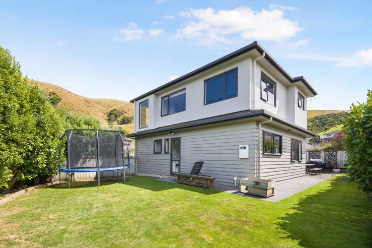 2 Yarnbrook Grove Churton Park_14