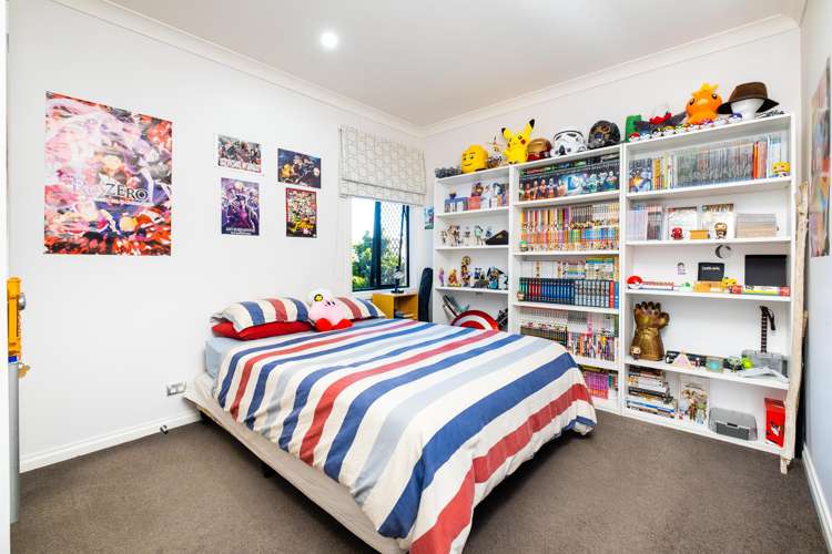 39 Heynes Place Clive_10