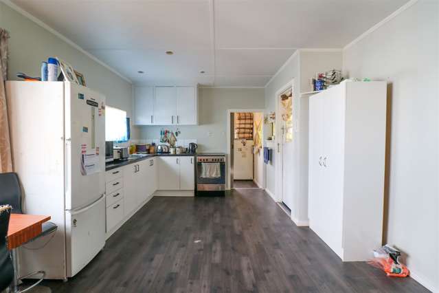 26 Rathmore Street West End_3