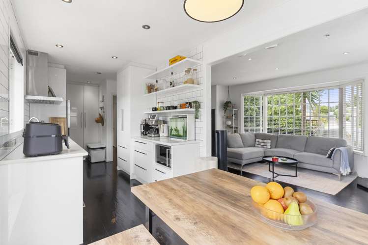 52 Tahi Terrace Glen Eden_10