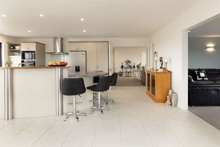 29 Pine Hill Rise Fairhall_21