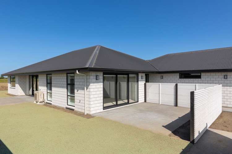 8 Whitehall Drive Springlands_21