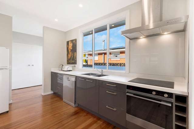 186 Bath Street Levin_1