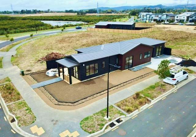 Prime Drury Home Includes SelfContained Unit