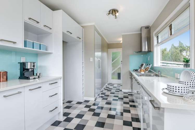 87 Rosier Road Glen Eden_4