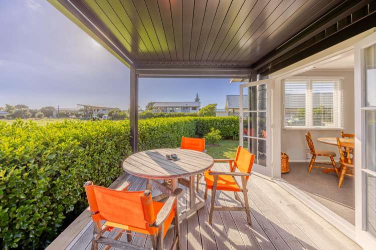 15 John Ross Place Kairakau Beach_10