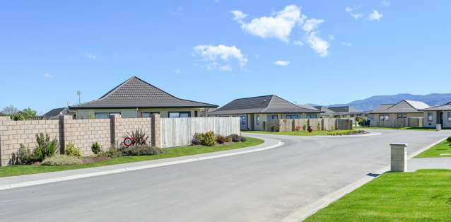 43 Ashmore Park Road Carterton_2