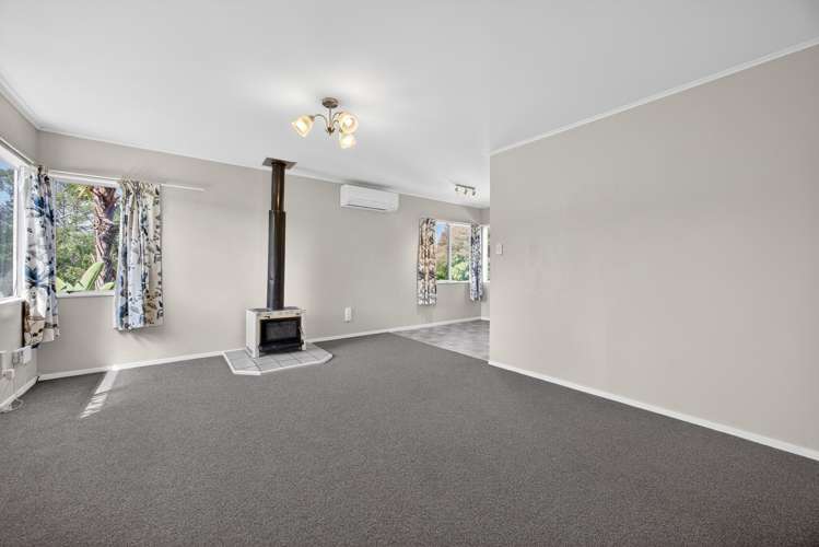 2/34A Helena Street Massey_6