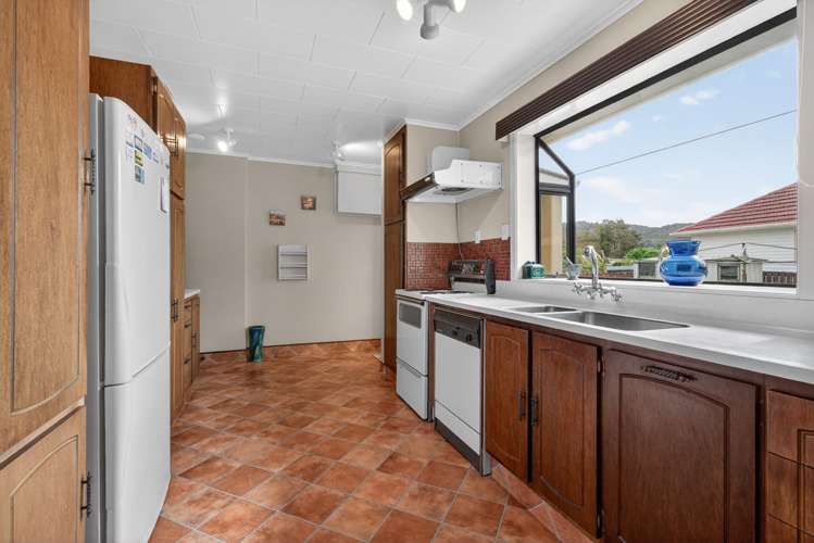 92 Peel Place Wainuiomata_7