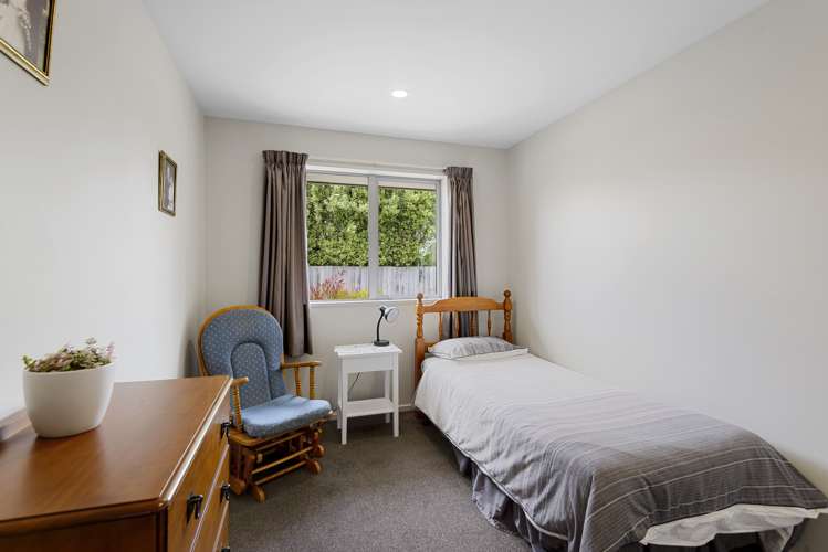 39b North Terrace Darfield_12