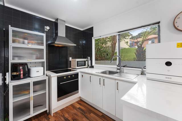33A Lilburn Crescent Massey_3