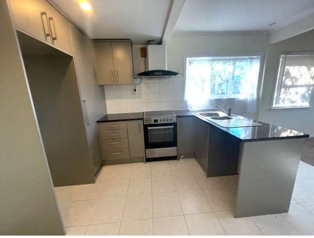 16B Reeves Road Pakuranga_2