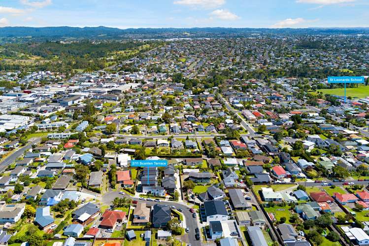 2/11 Scanlen Terrace Kelston_9