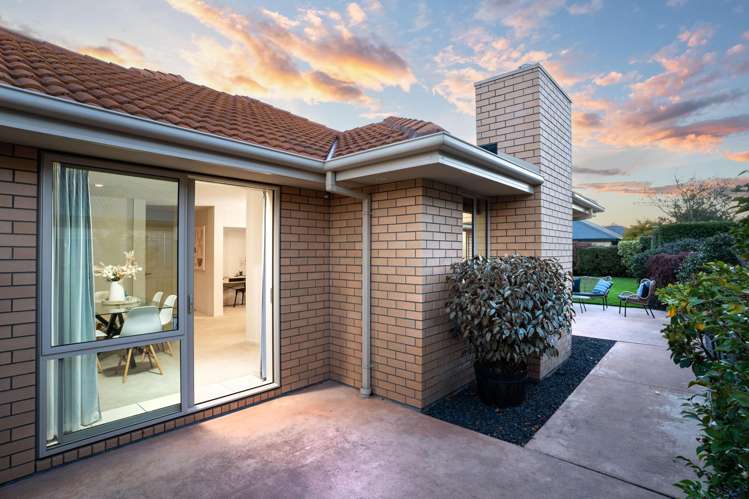 8 Bayliss Close Northwood_24