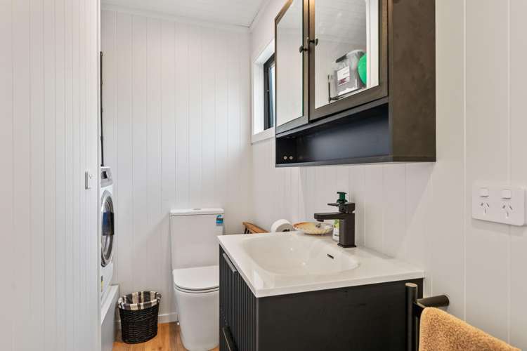 29 Parawera Drive Acacia Bay_6