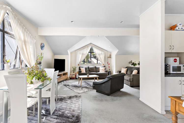 1/51 Noeleen Street Glenfield_3