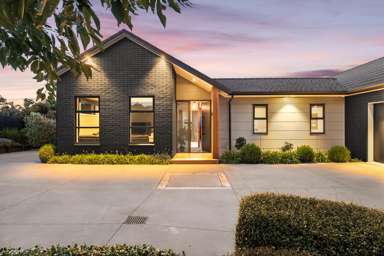 328 Upper Queen Street_2