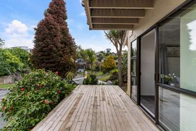 13 Wisteria Way_3