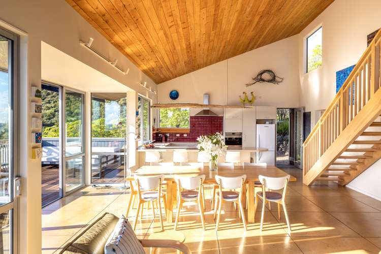 11 Empire Avenue Oneroa_5