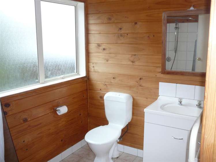 2 Claremont Avenue Paeroa_11