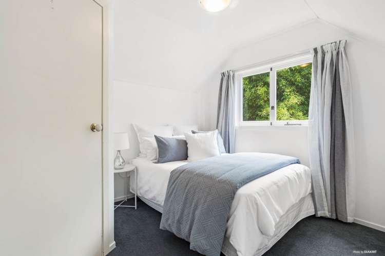 25 Marina Road Torbay_12