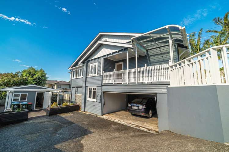 57 Landscape Road Mt Eden_24