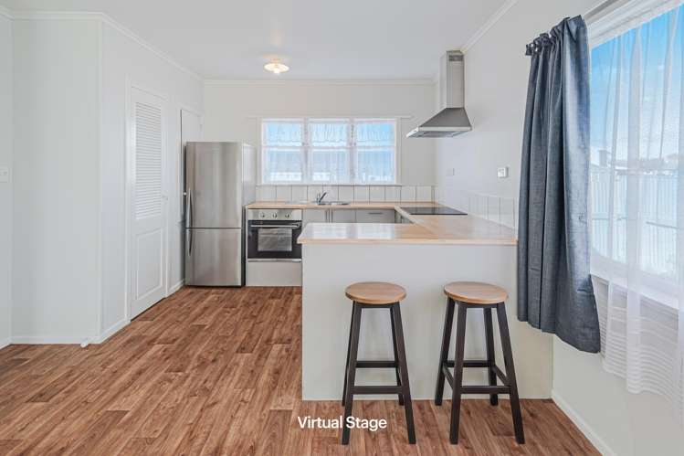 934A Oliphant Road_1