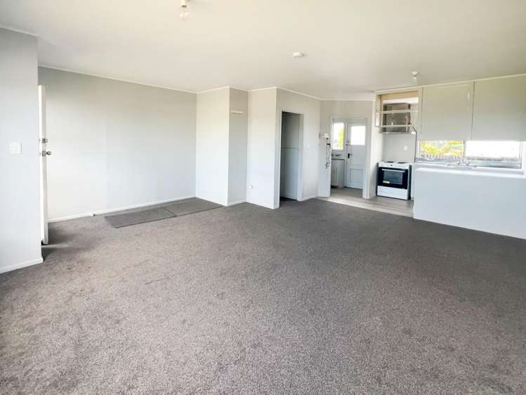 8/74 Walmsley Road 10057_3