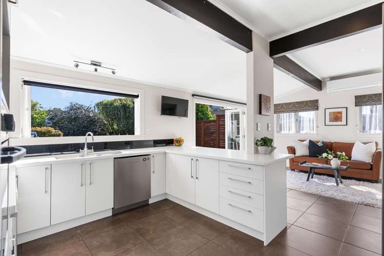 15 Karaka Street New Lynn_8