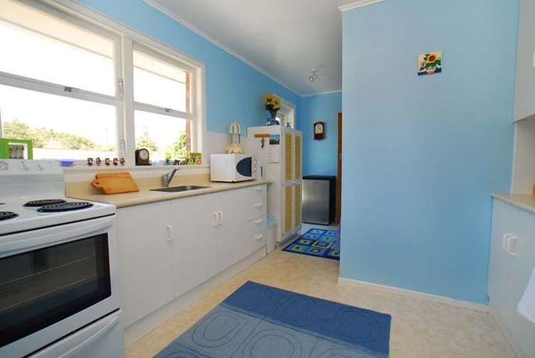 1 Lauderdale Road Birkdale_6