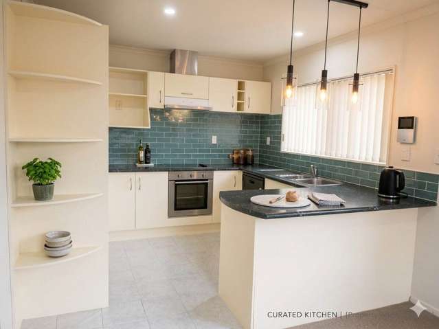 Perfect Family Comfort – 84 Pitt Av, Clendon Park