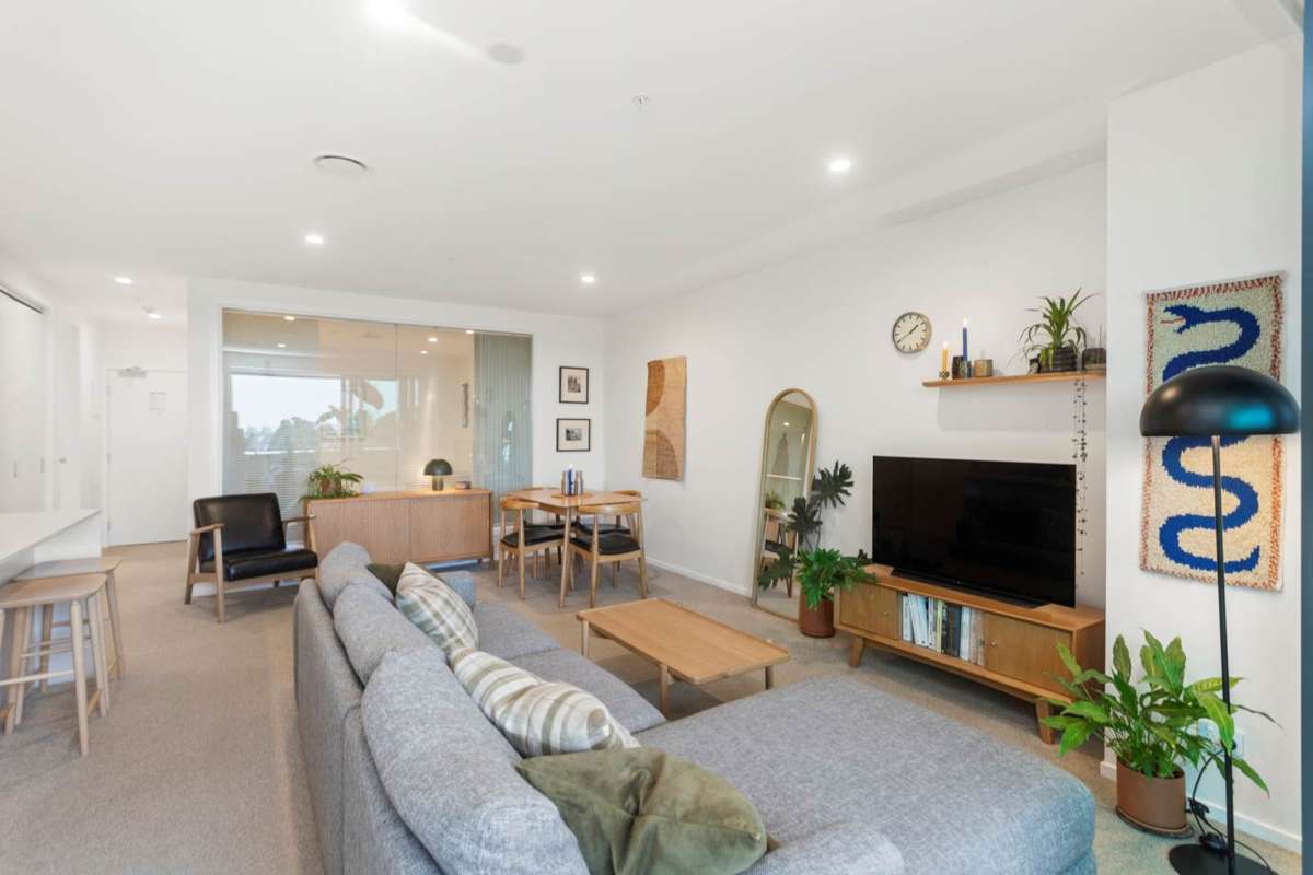 103/6 Waikumete Road_1