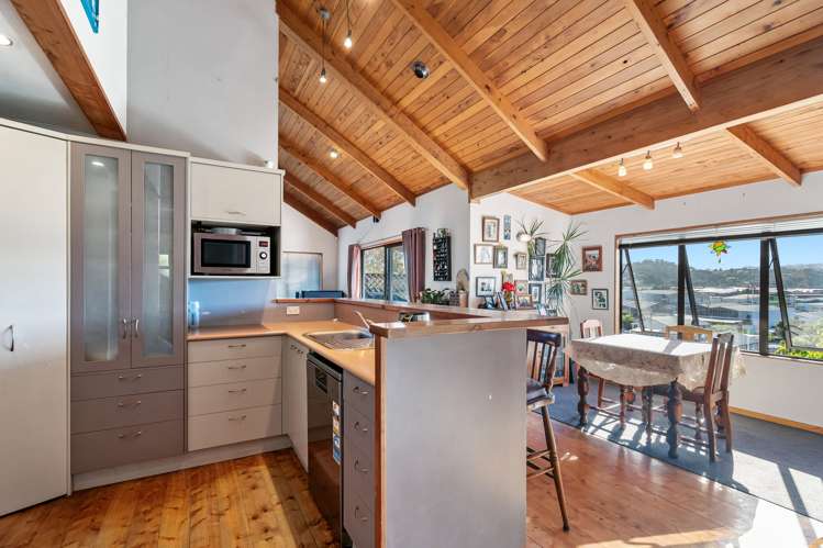 13b Anzac Road Morningside_10