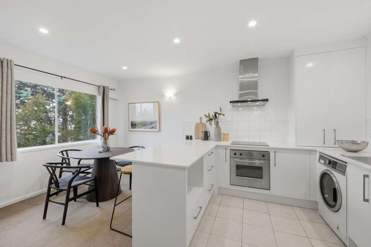 15/83 Lake Road Belmont_7